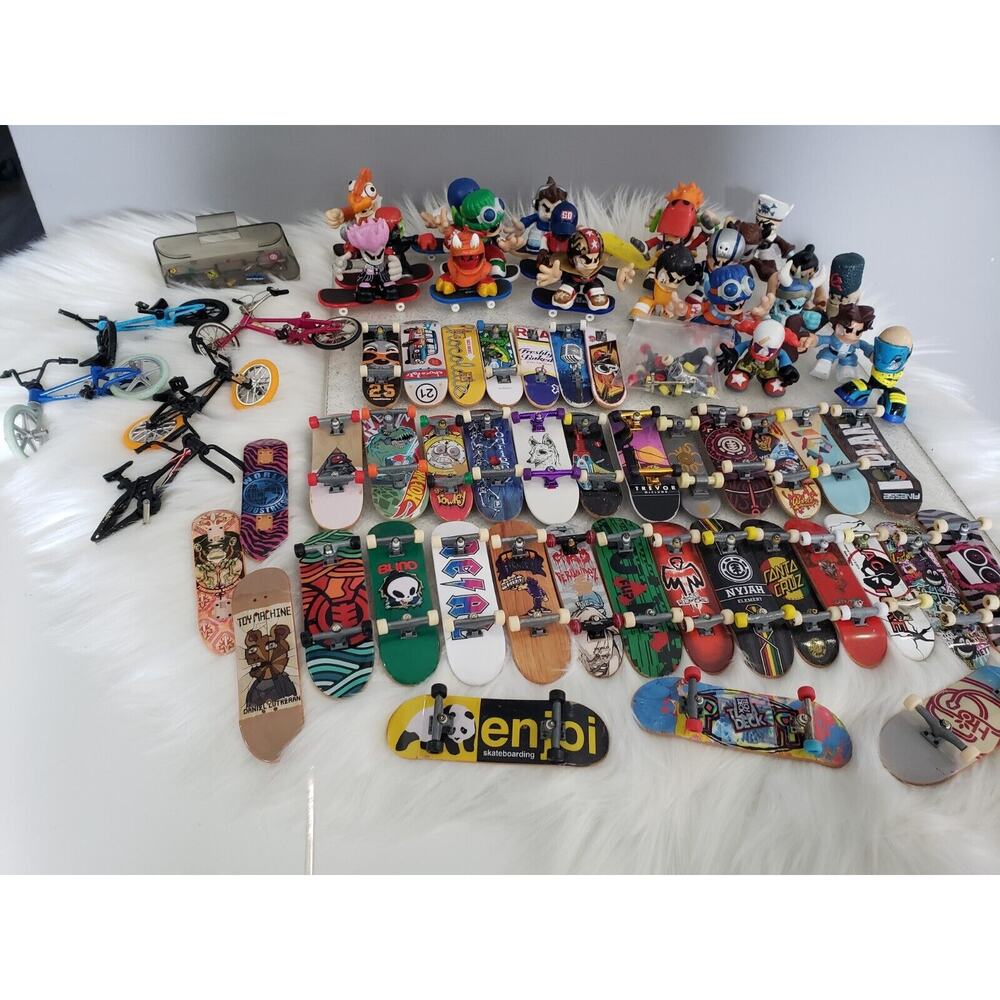 Tech Deck Dudes HUGE LOT Dude Figures Finger Boards Bikes Vintage